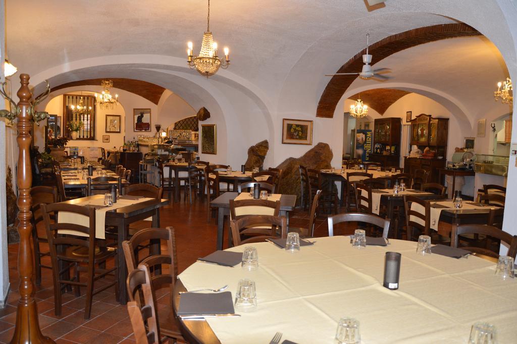 Al Castello 3* Pietra Ligure